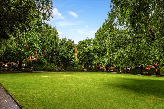 Victoria Mansions, Hammersmith and Fulham photo 3