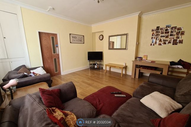 Room to rent in Kensington Road, Middlesbrough