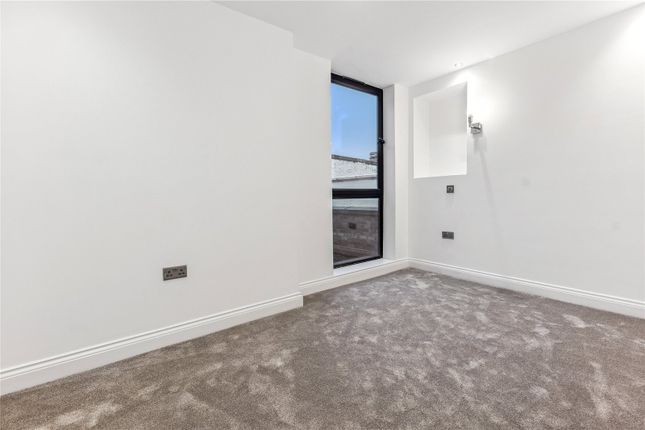 Flat for sale in The Sun Quarter. Askew Road, London