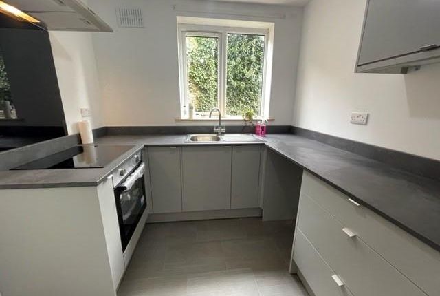 1, Ferndene Grove, Ryton photo 2