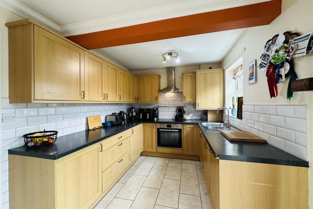 7, Cannon Hall Lane, Eggborough photo 3