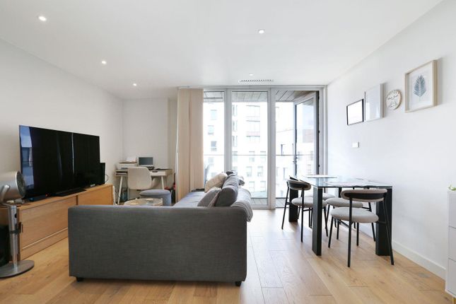 Flat 67, 50, Dara House, Capitol Way, London photo 3