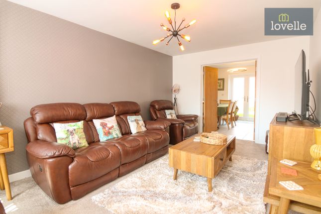 55, Lavender Way, Louth photo 4