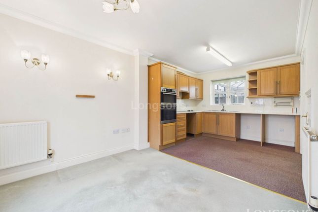 6, Springfield Way, Norwich photo 3