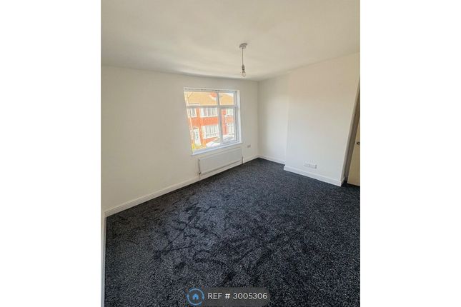 Grosvenor St, Denton, Manchester photo 2