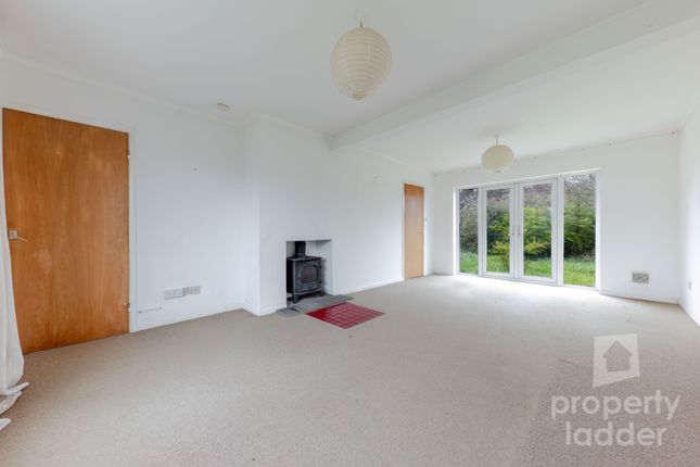 16, Mead Close, Norwich photo 2