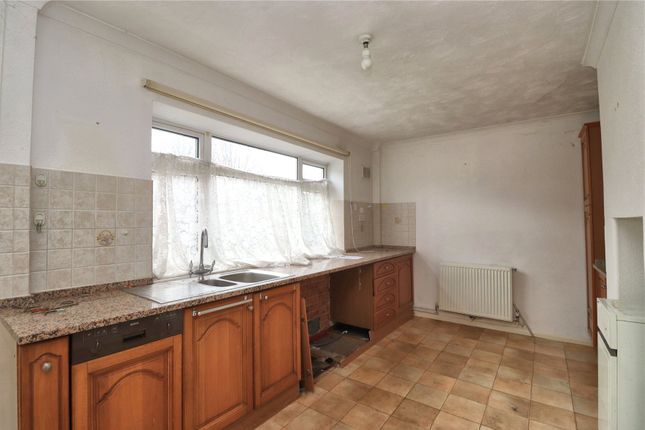 34, Ford Road, Surrey photo 2