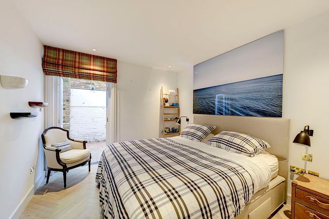 Flat 2, 21-23, Egerton Gardens, Knightsbridge photo 4