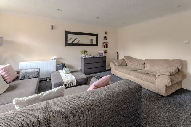 25 Maple Avenue, Kidlington photo 4