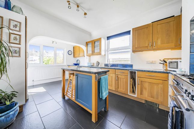 5, Leas Road, Devon photo 2