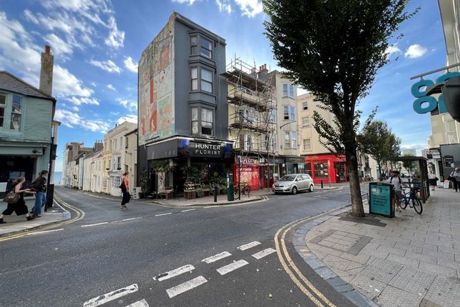 1-bed flat on Third Floor Flat, 83, St. James's Street, BRIGHTON, £90,000