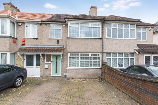 Thumbnail Terraced house for sale in Park Mead, Sidcup