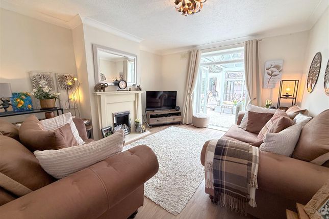 81, Trenchard Close, Newton photo 3