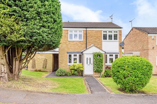 Thumbnail Detached house for sale in Chatsworth Close, Caversham, Reading, Berkshire