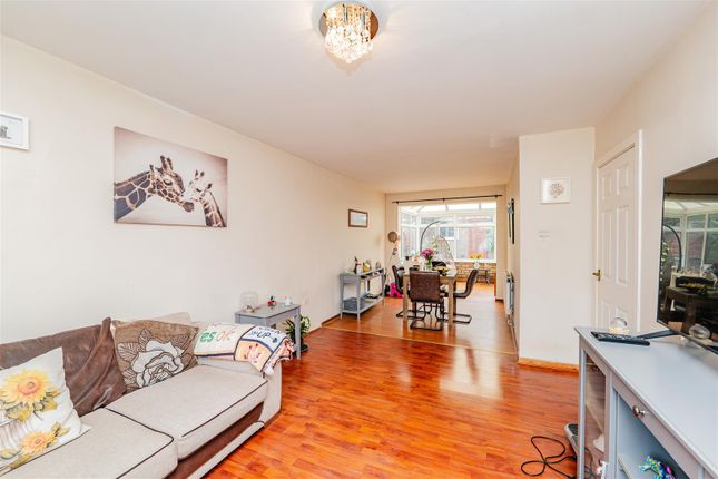 Cledwen Close, Barry photo 4