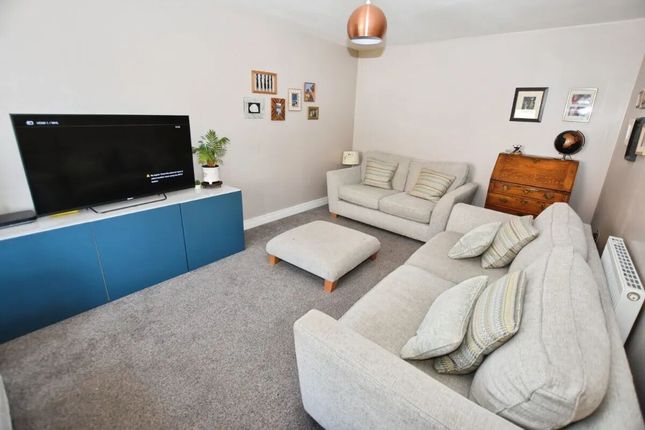 13, Elmfield Way Kingsteignton, NEWTON ABBOT photo 2
