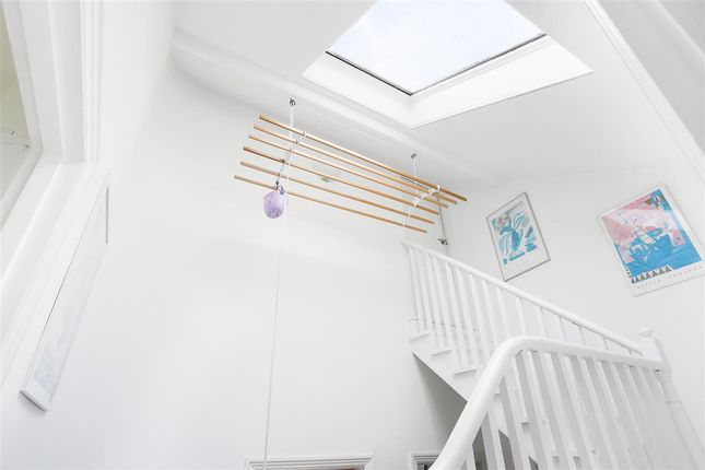 Flat for sale in Mercers Road, London