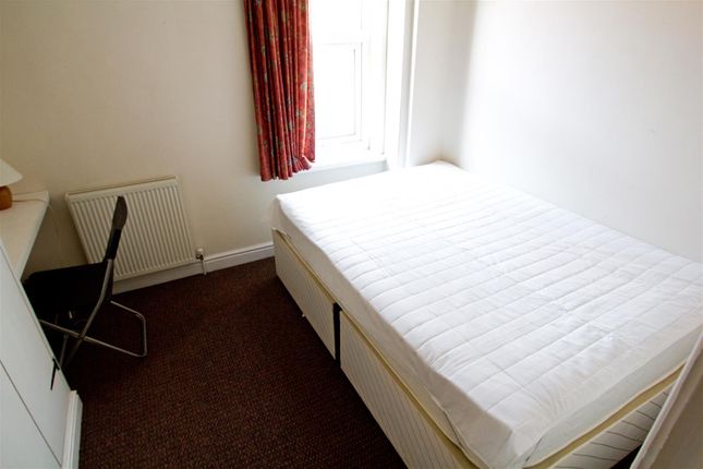 Thornville Mount, Leeds photo 5