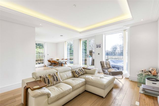 Flat to rent in Theodore Lodge, 7 Chambers Park Hill, London