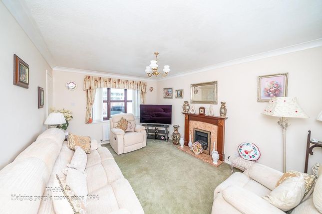 17, Old Oak Close, Walsall photo 4