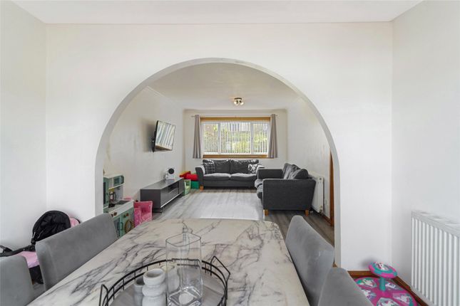 145, West Torbain, Fife photo 4