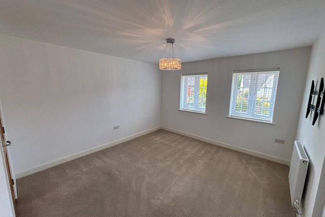 Photo - Bedroom 2 - Intaglio Drive.Jpg