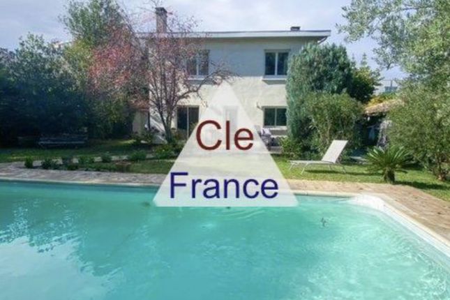 Thumbnail Detached house for sale in Le Haillan, Aquitaine, 33185, France