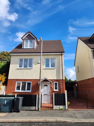 Detached house to rent in Oak Green, Dudley
