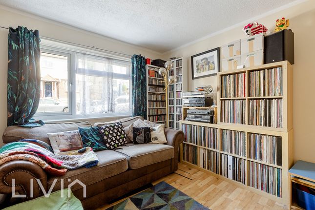 Flat 3, London photo 3