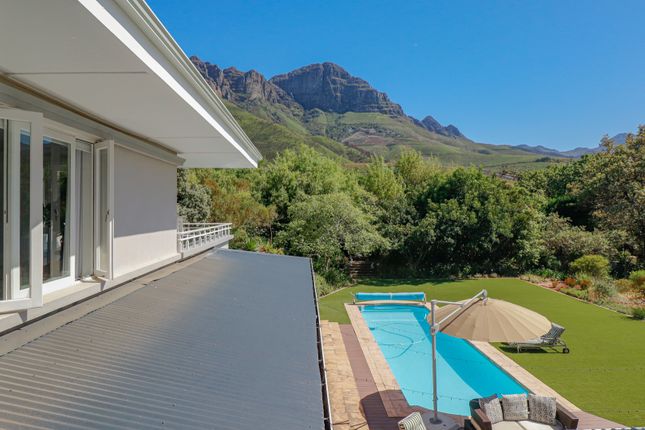 Detached house for sale in Erinvale Avenue, Erinvale Golf Estate, Somerset West, Cape Town, Western Cape, South Africa