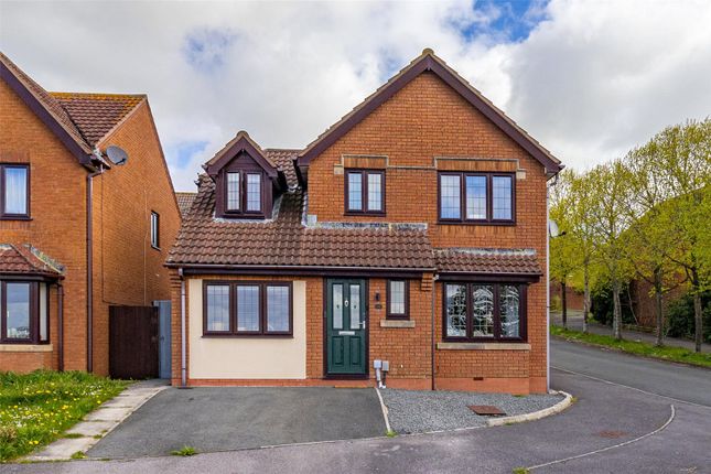 Thumbnail Detached house for sale in Thornhill Drive, St Andrews Ridge, Swindon, Wiltshire
