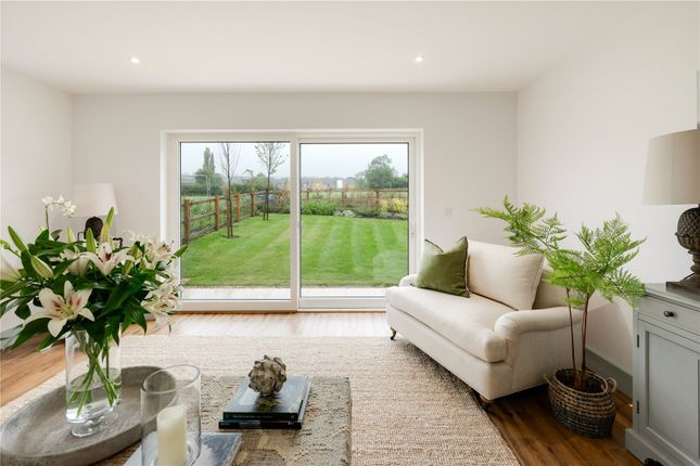 3 Saxon Drive, Manor Court, Greet photo 4