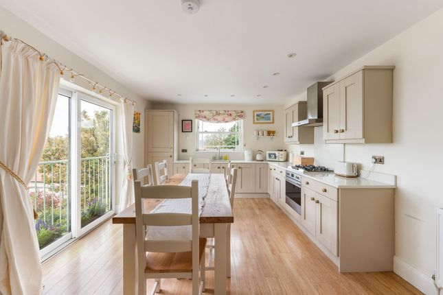 Flat 3, York Court York Road, Conwy photo 4