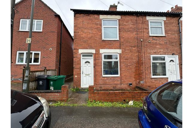 Thumbnail Semi-detached house to rent in Windmill Street, Swadlincote
