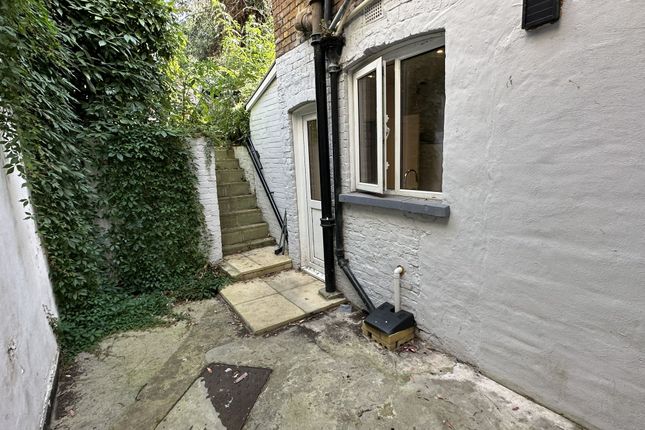 6b Brunswick Street East, Maidstone photo 3