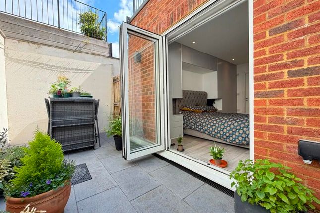 Flat 2 - Elston Court 13, South Drive, Coulsdon photo 3