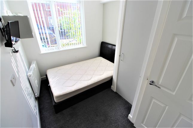 Terraced house to rent in Dean Street, Coventry