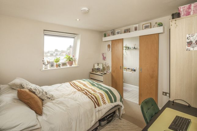 Flat 5, 1, Howletts Road, London photo 4
