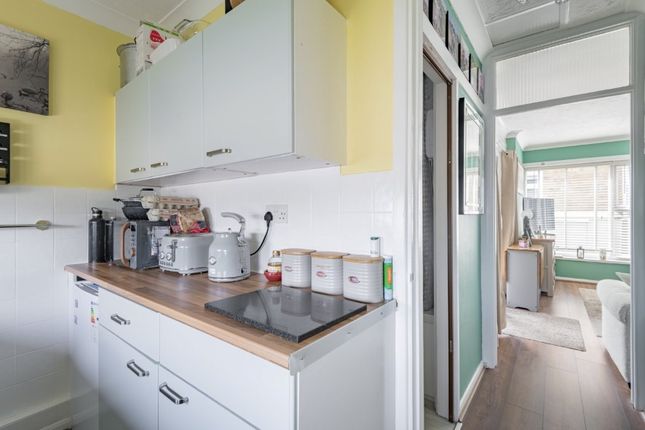 35 Broadland Holiday Village, Marsh Road, Lowestoft photo 4