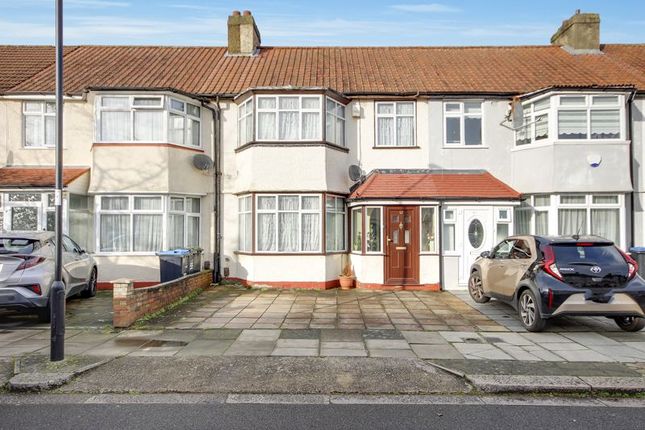 Thumbnail Terraced house for sale in Elmcroft Avenue, Edmonton