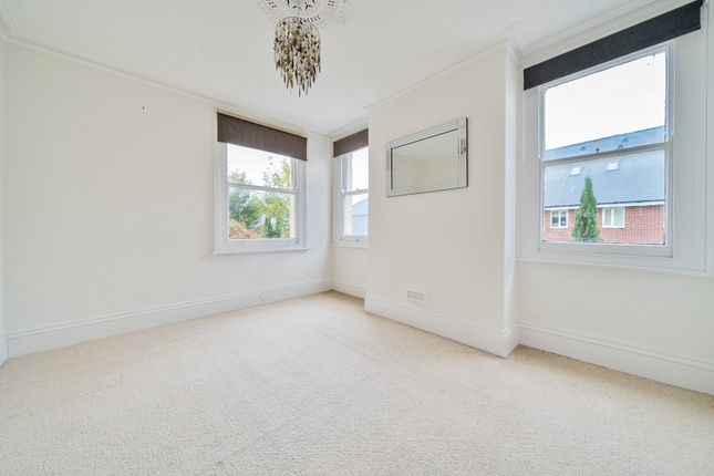 Flat 2, 9 Christchurch Villas,, Malvern Road, Gloucestershire photo 5
