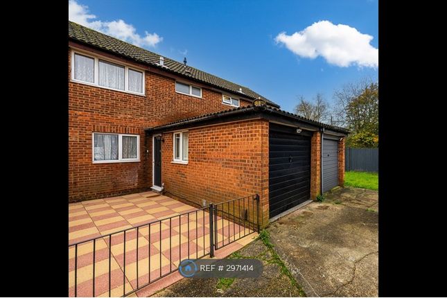 Lombardy Way, Borehamwood photo 2