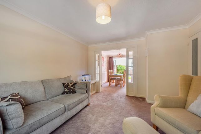 18, Roman Way, Andover photo 4