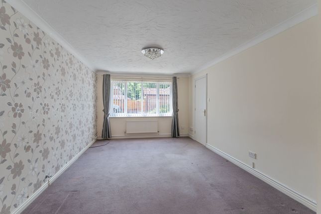 74 Coed Camlas, Pontypool photo 3