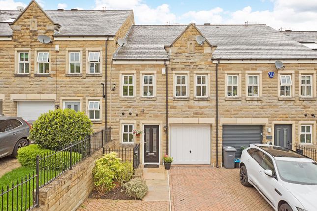 Thumbnail Town house for sale in College Drive, Ilkley