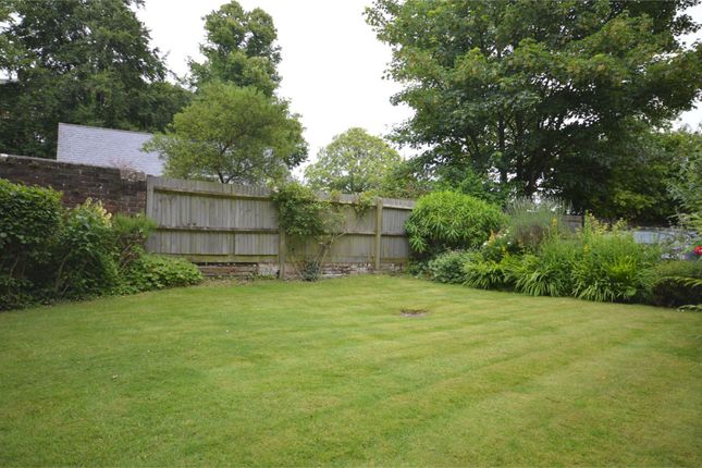 Flat 1, 3, Christchurch Road, Hampshire photo 5