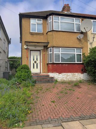 Thumbnail Terraced house for sale in Hadden Way, Greenford