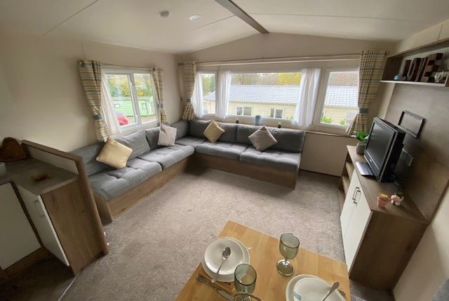 Newhaven Holiday Park, Buxton photo 2