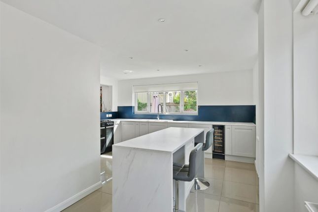 4-bed house on 7, Spring Close, Verwood, £575,000