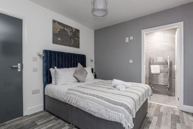 6-bed flat on 122/a, Oakfield Road, Liverpool, £460,000